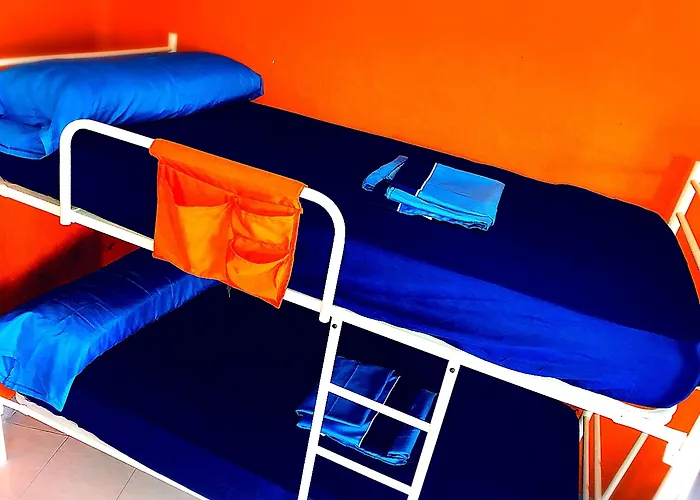 بيت شباب Larios Cool *